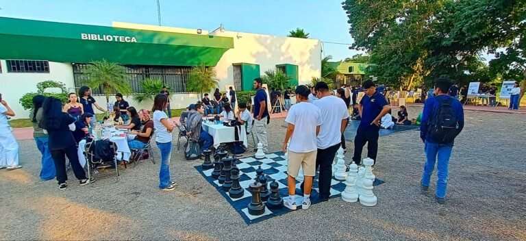 Festival de Talentos UTBB 2025 une a estudiantes previo al informe anual