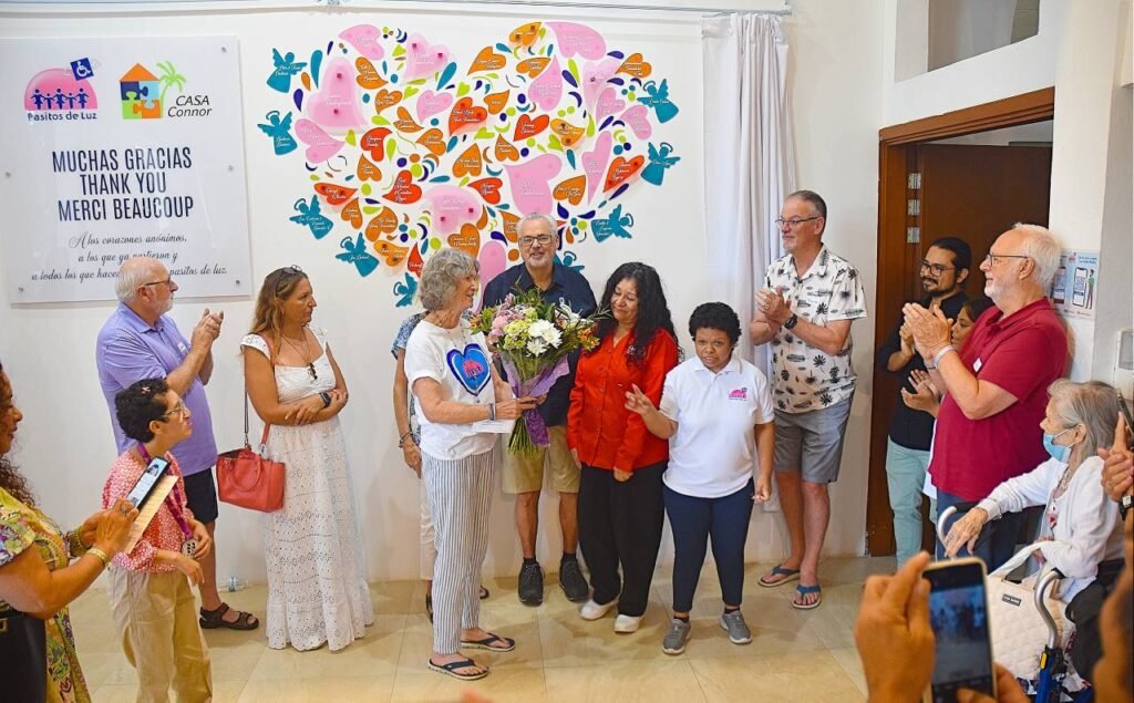 Muro de la Gratitud en el centro de rehabilitación Pasitos de Luz-Casa Connor.
