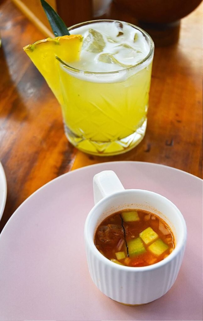 Mariscos El Timón, 1 año de auténtica cocina nayarita en Puerto Vallarta 5 caldo de camaron y mezcalita