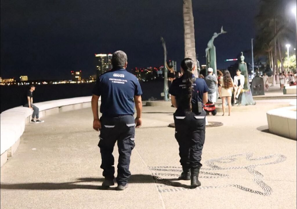 Operativo Guadalupe Reyes refuerza seguridad en Puerto Vallarta.