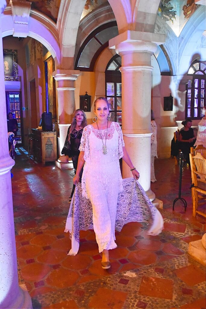 Pasarela Ayudame a Ayudar0136