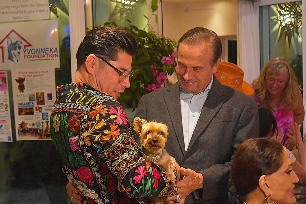 Fundación Yvonneka transforma vidas caninas y conciencia social en Puerto Vallarta 16 Yvonneka Foundation Event 2025.