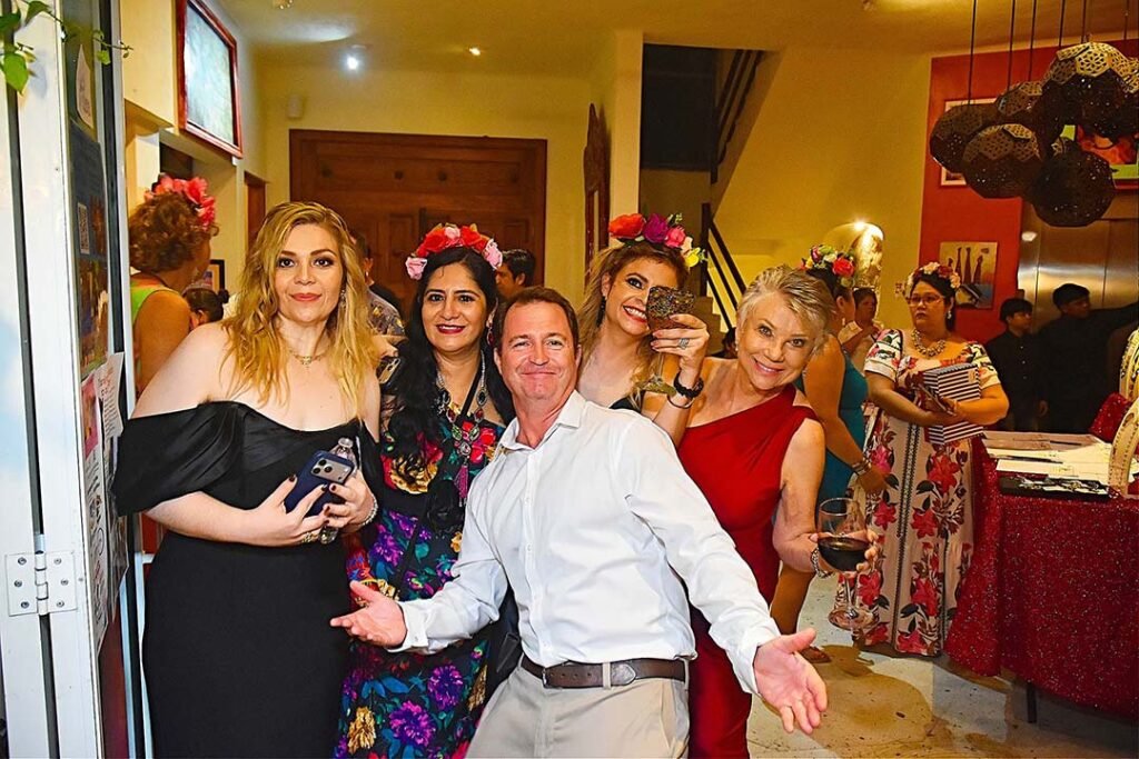 Fundación Yvonneka transforma vidas caninas y conciencia social en Puerto Vallarta 2 Yvonneka Foundation Event 2025.