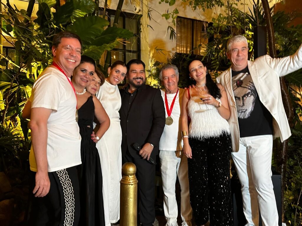 aniversario 35 cafe des artistes by thierry blouet 11