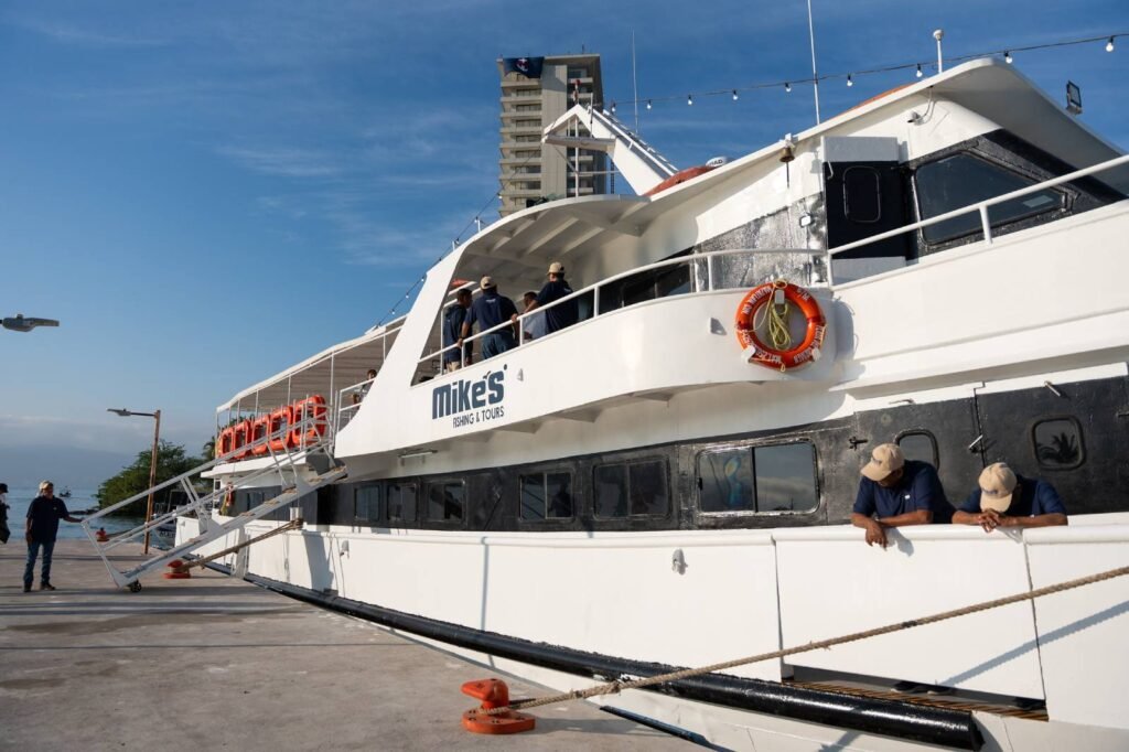 Ferry Vallarta, un nuevo servicio de trans.porte marítimo, impulsa el turismo náutico. 