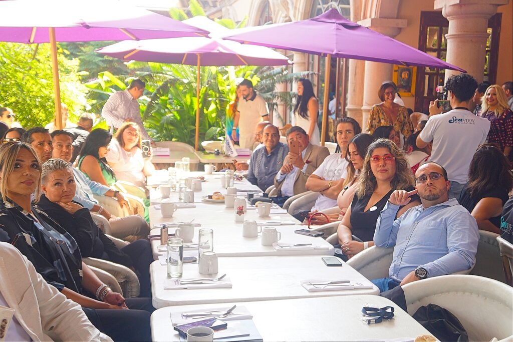 CANACO VALLARTA nueva directiva0011