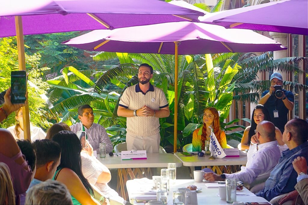 CANACO VALLARTA nueva directiva0022