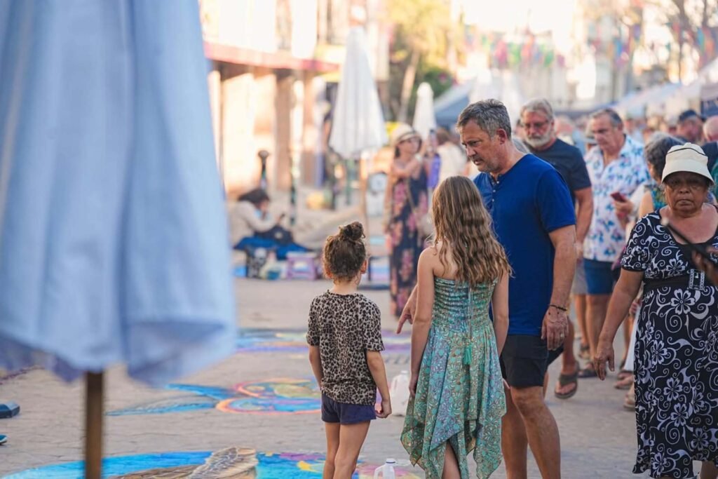 Festival del Gis en Bucerías celebra arte urbano.