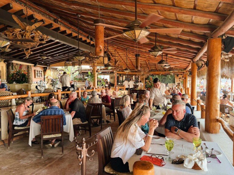 Reactivación del sector restaurantero en Puerto Vallarta y Bahía de Banderas