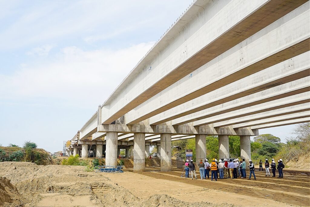 Avance de obra del puente Amado Nervo.
