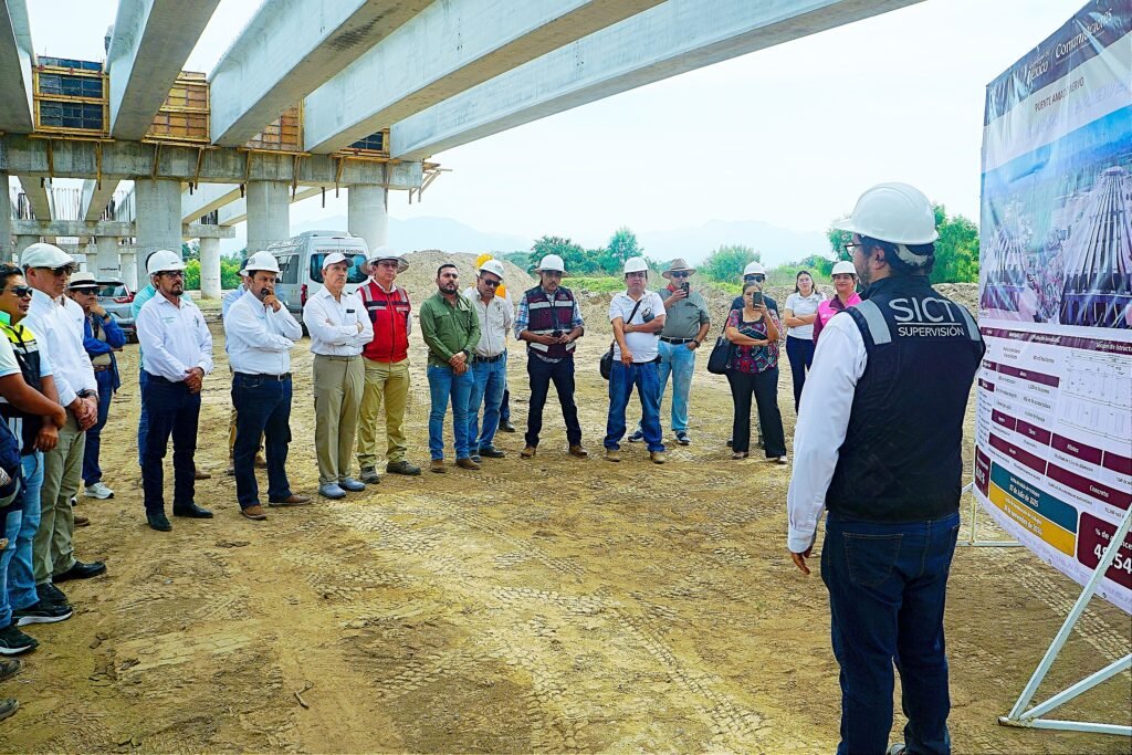 Puente Amado Nervo visita SICT0086