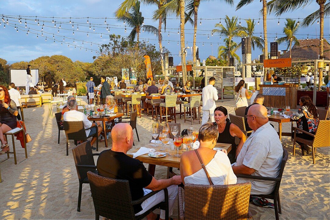 Vinos con Causa 2026: vino, alta gastronomía y solidaridad brillan en Riviera Nayarit 1 Aspectos del evento Vinos con Causa 2026 en Mozzamare Beach Club.