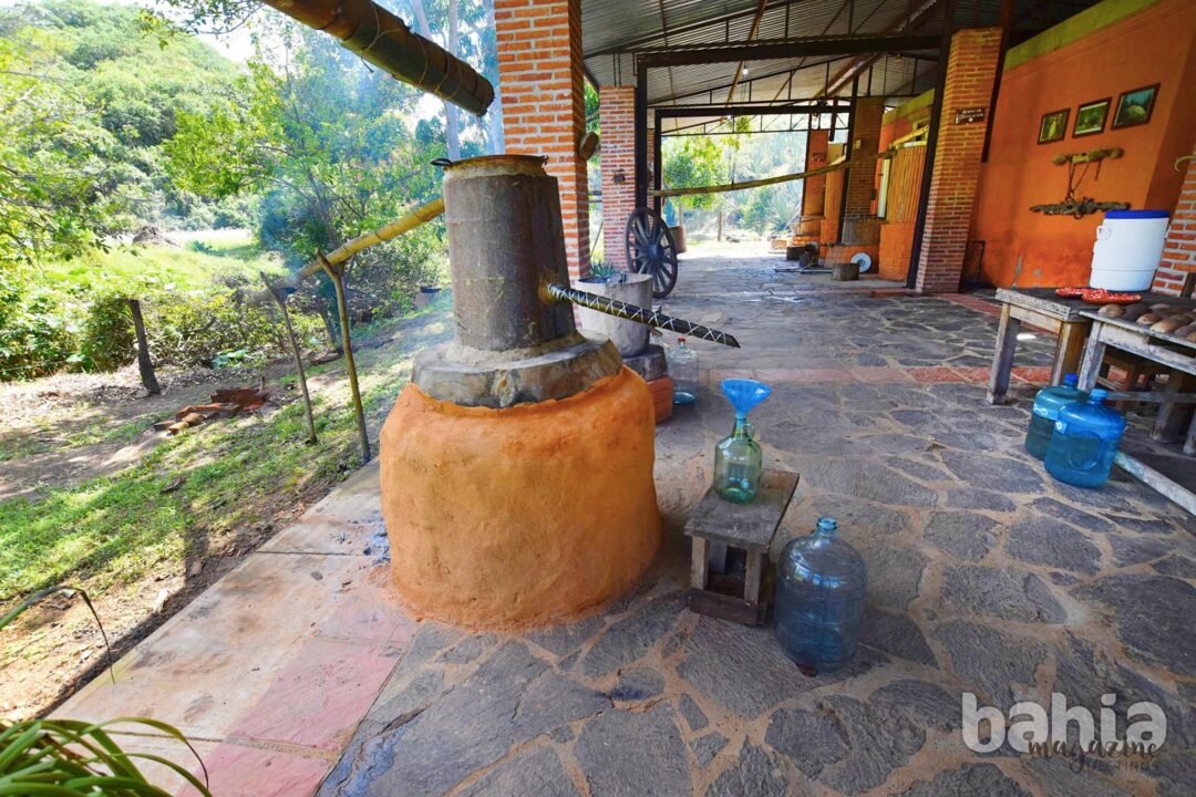 Alambique para destilar raicilla en Hacienda El Divisadero.