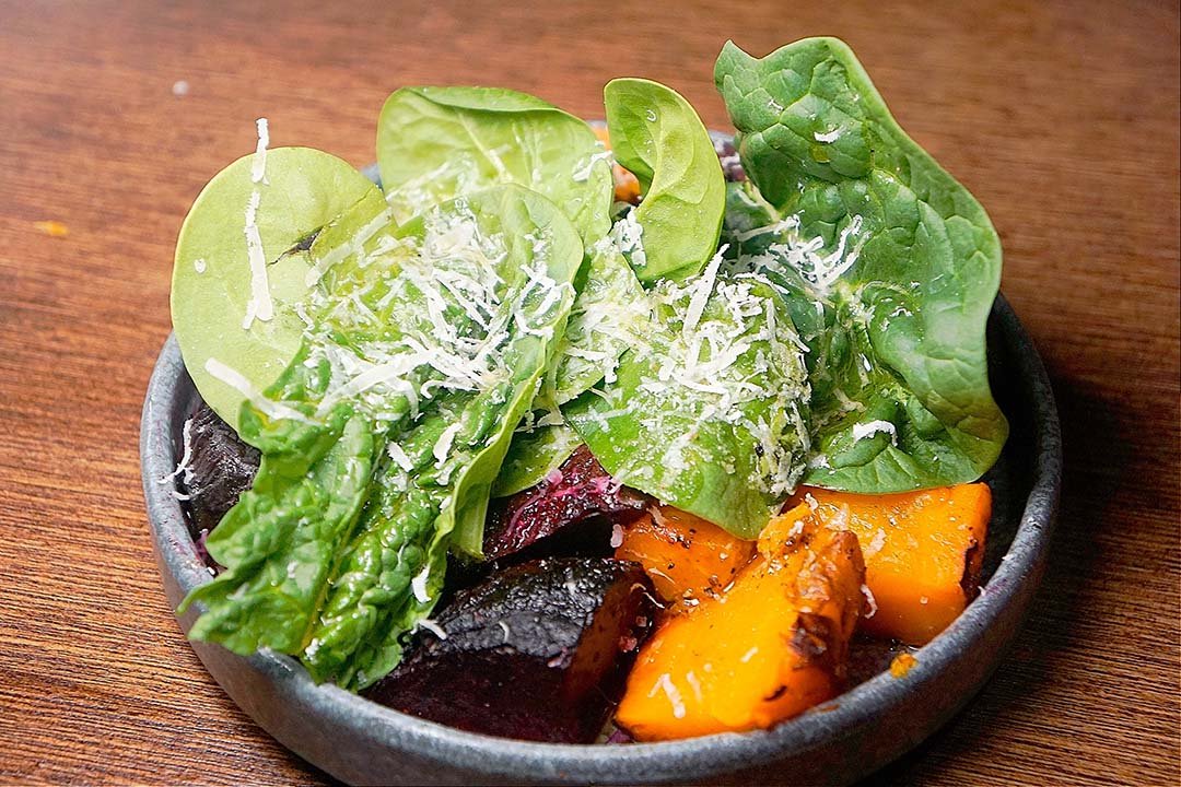 vegetales rostizados al carbón con vinagret