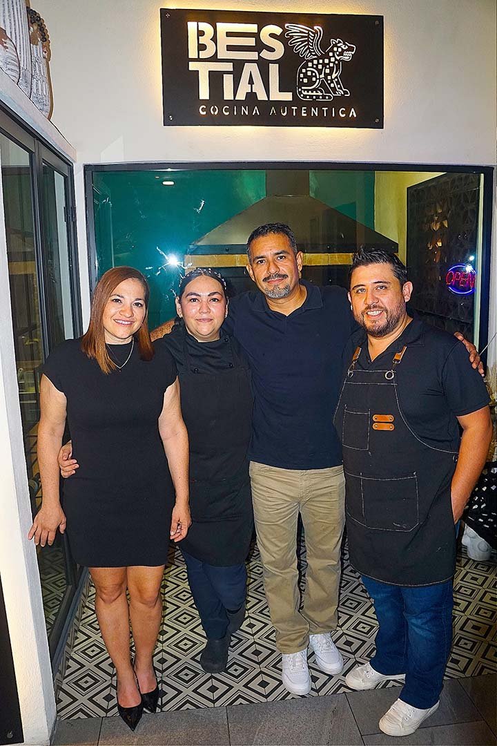 BESTIAL Cocina Tradicional OPEN0057