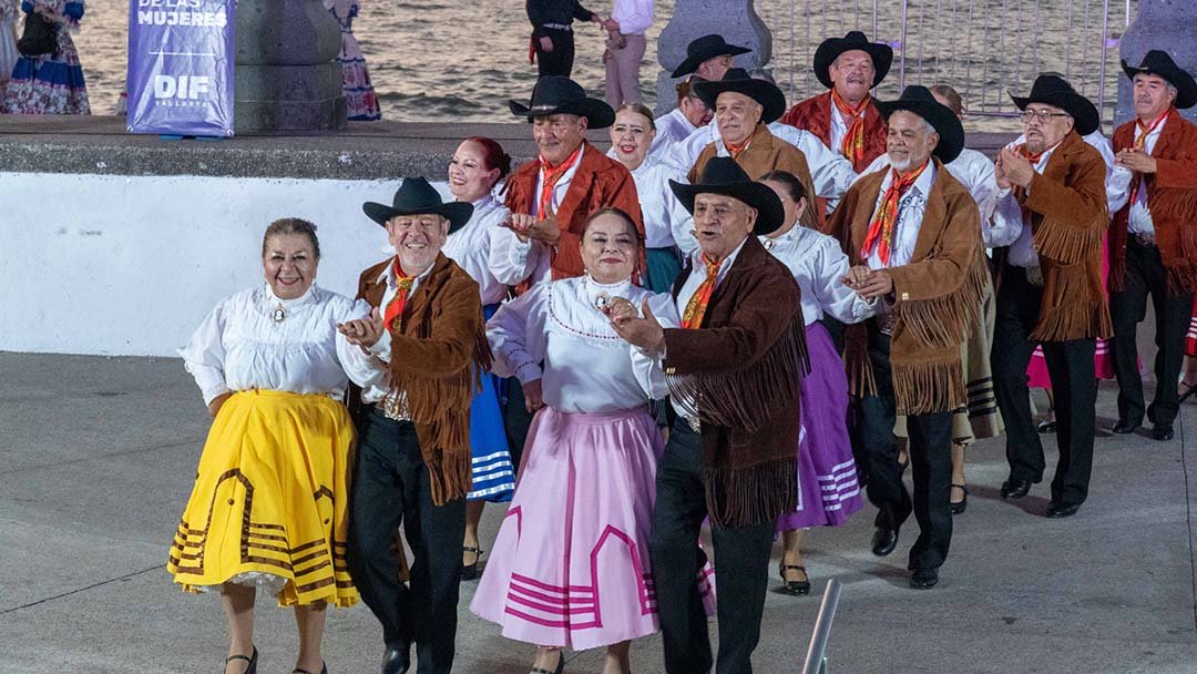 Certamen Reina Adultos Mayores DIF Vallarta en FESTVA.