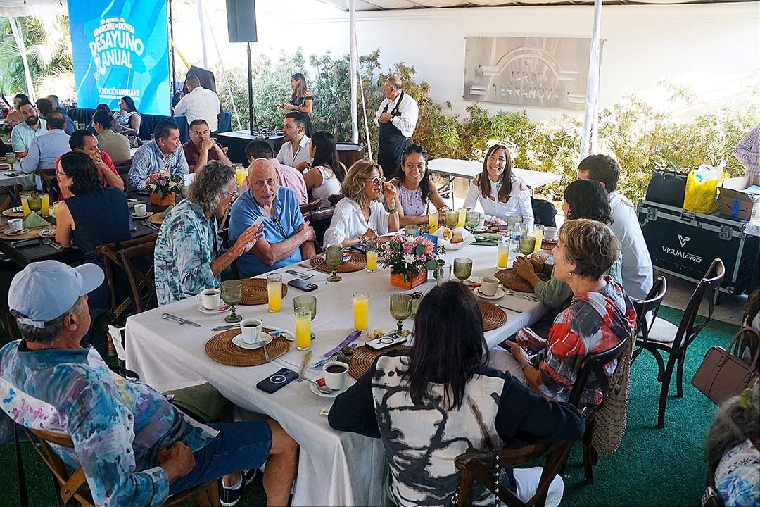 Desayuno Anual fundación Andrea 321.