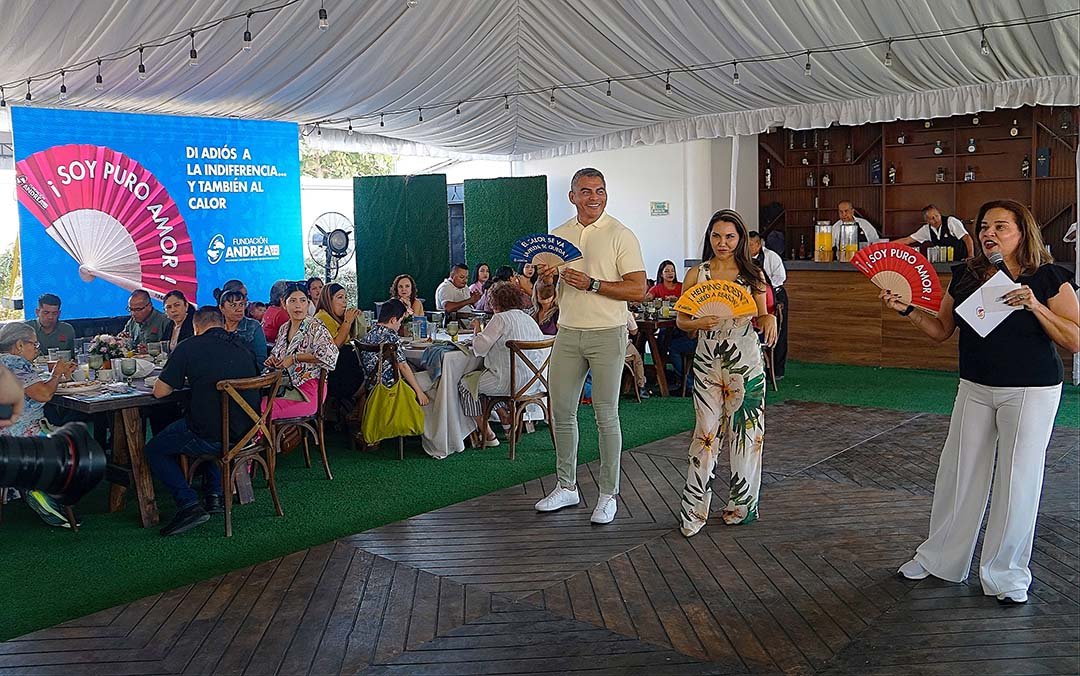 Lanzamiento de campañas en Desayuno Anual fundación Andrea 321.