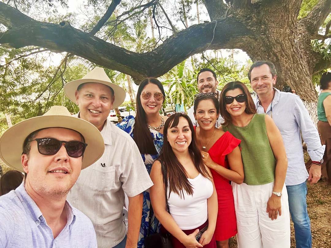Festival de las Conchas y el Vino bajo el Árbol.