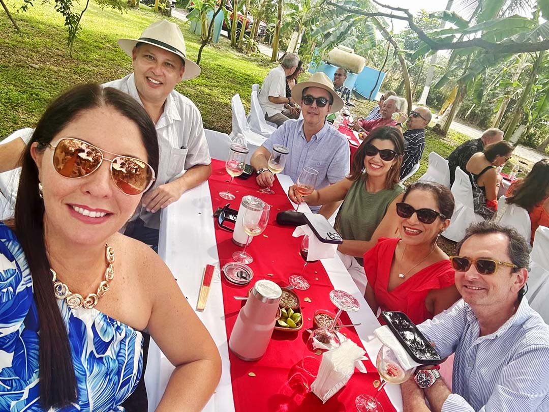 Festival de las Conchas y el Vino bajo el Árbol.