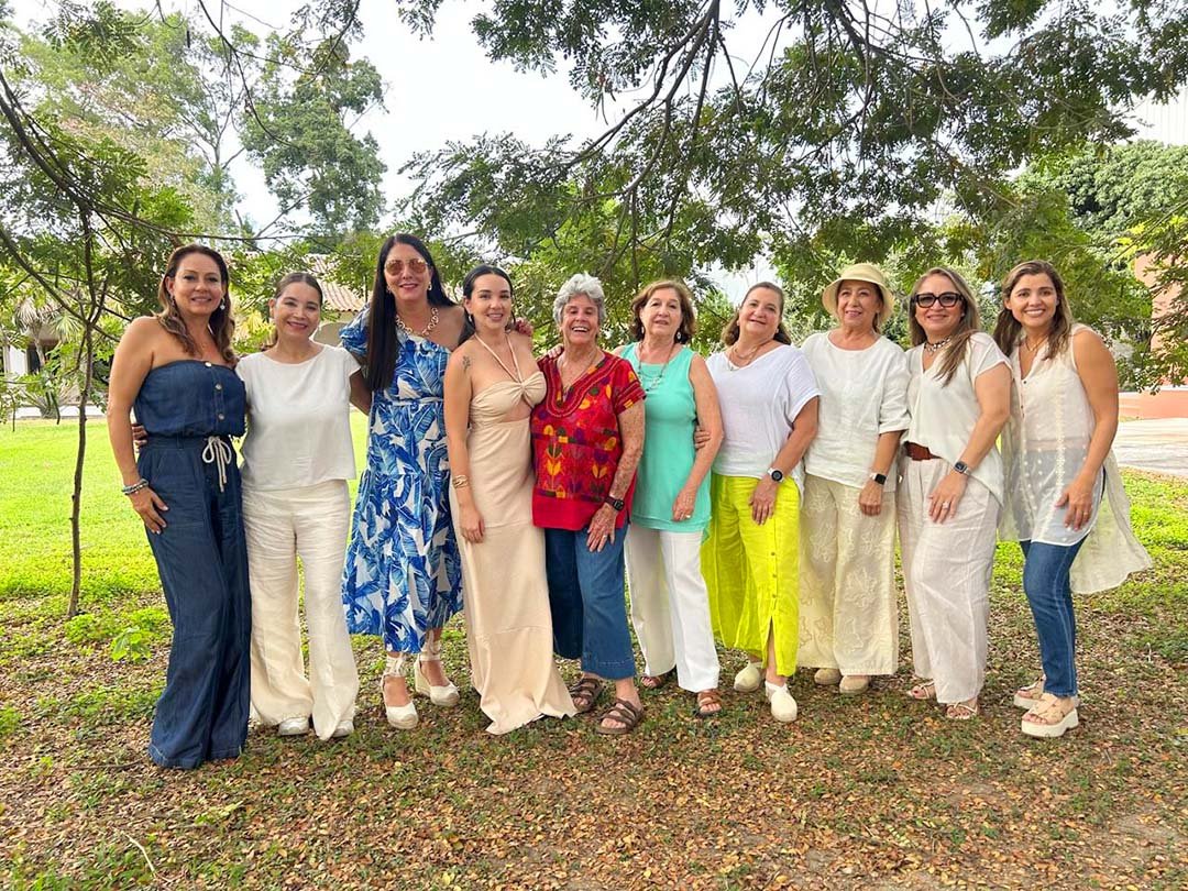 Festival de las Conchas y el Vino bajo el Árbol.