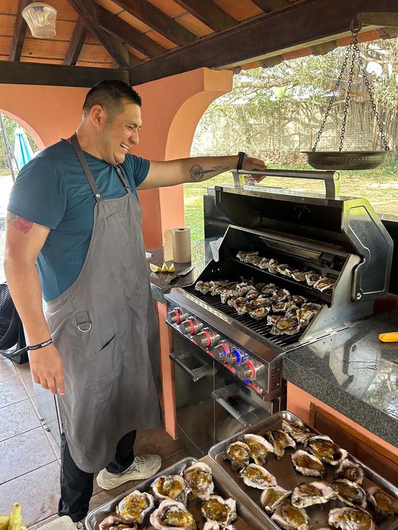 Festival de las Conchas y el Vino bajo el Árbol.