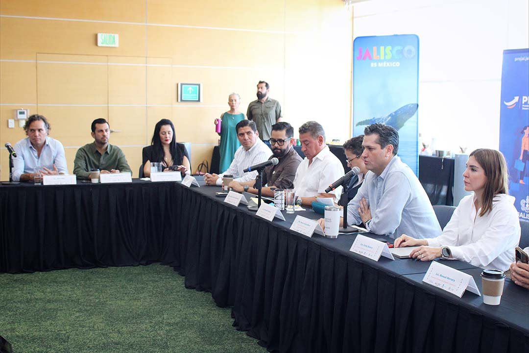Puerto Vallarta fortalece turismo empresarial con estrategias económicas