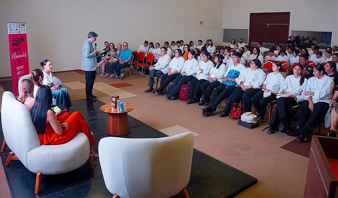 Empresarios, UTBB y Hotel Escuela Gran Nayar fortalecieron la vinculación academia-empresa 3 gourmet senses 4°0064 copy