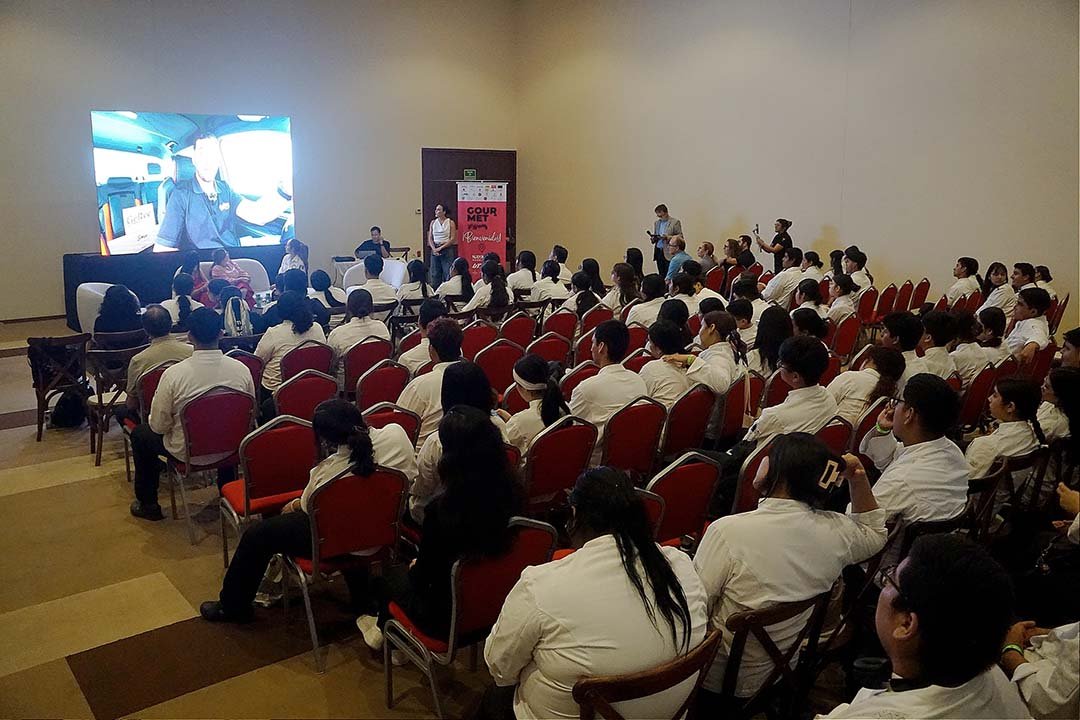 Empresarios, UTBB y Hotel Escuela Gran Nayar fortalecieron la vinculación academia-empresa 5 gourmet senses 4°0067 copy