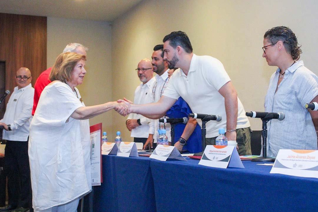 Puerto Vallarta fortalece calidad turistica con distintivos H 05