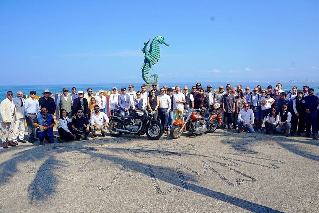 Distinguished Gentleman’s Ride reúne a 45 motociclistas en Puerto Vallarta 1 El Distinguished Gentleman's Ride reunió a un contingente de 45 motociclistas provenientes de Puerto Vallarta y Bahía de Banderas.