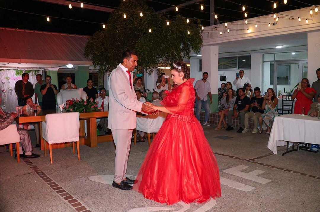 Innovarent y DIF Vallarta cumplen sueno 02