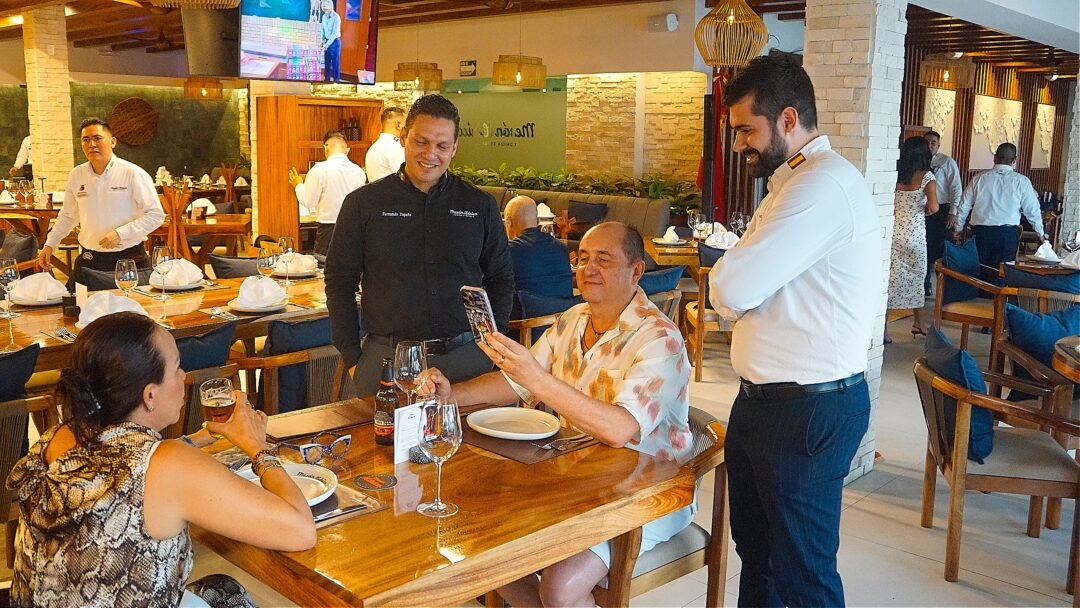 Mesón Ibérico celebra su 2do aniversario en una noche con sabor a España 1 2° Aniversario Meson Iberico 0006