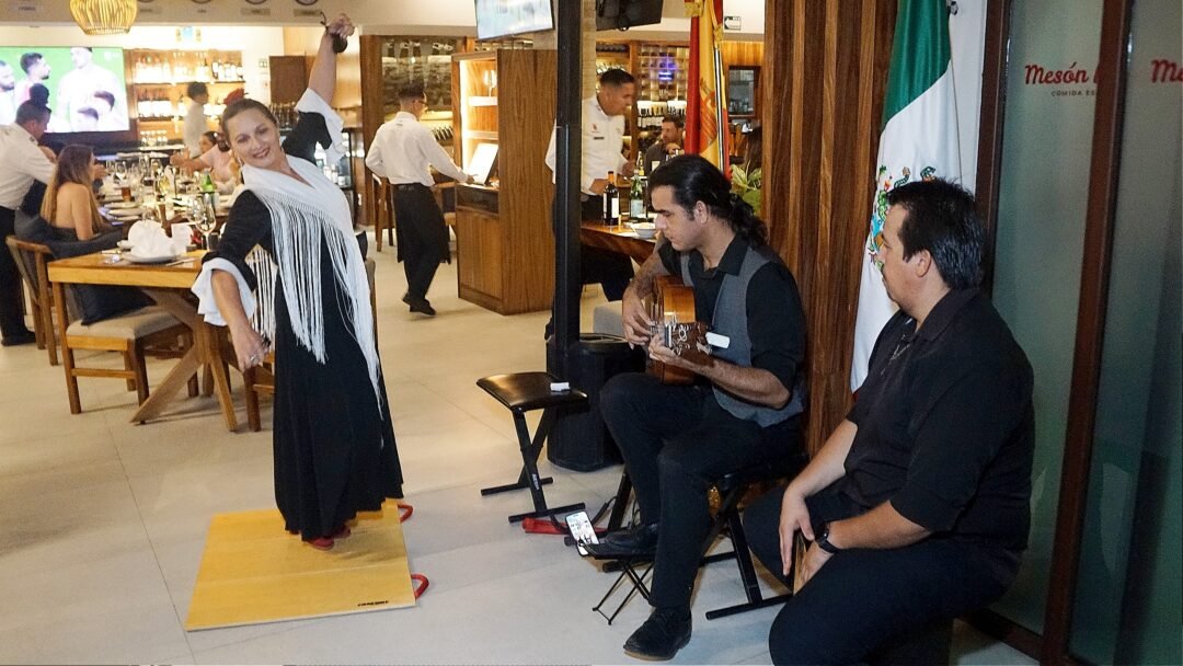 Mesón Ibérico celebra su 2do aniversario en una noche con sabor a España 7 Baile flamenco en Mesón Ibérico.