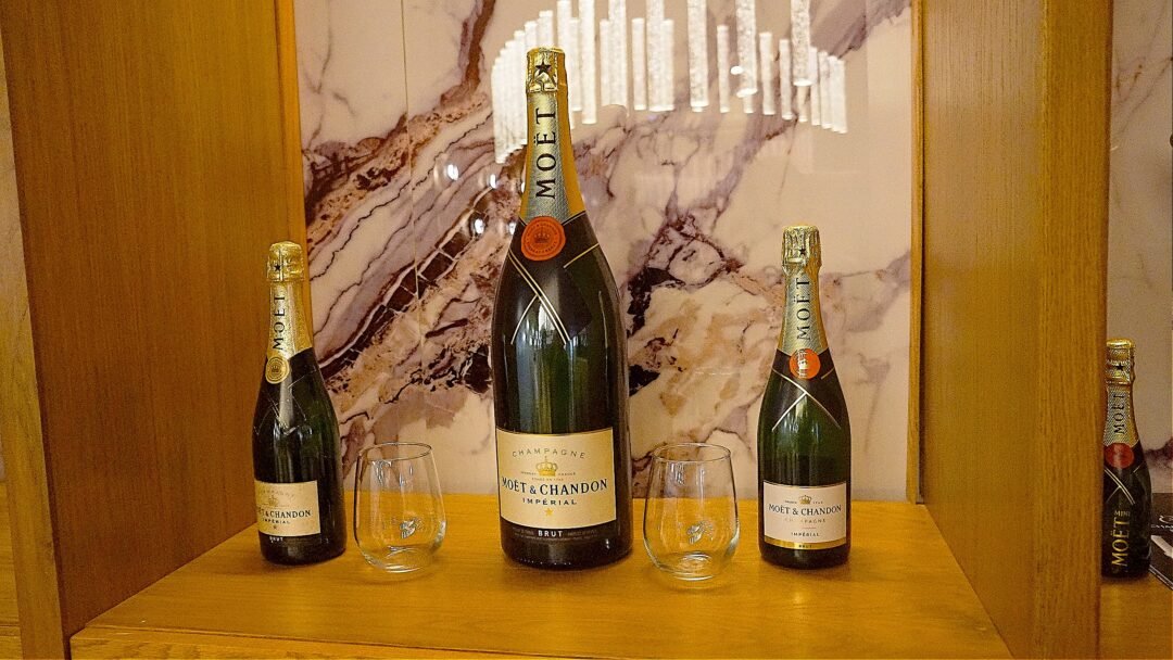 Champagne Room Experience 0013