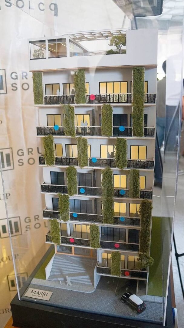 MAÍIRI Bucerías: la inversión inmobiliaria encuentra el auténtico lujo costero 3 Maqueta de la torre de Maíiri Bucerías.