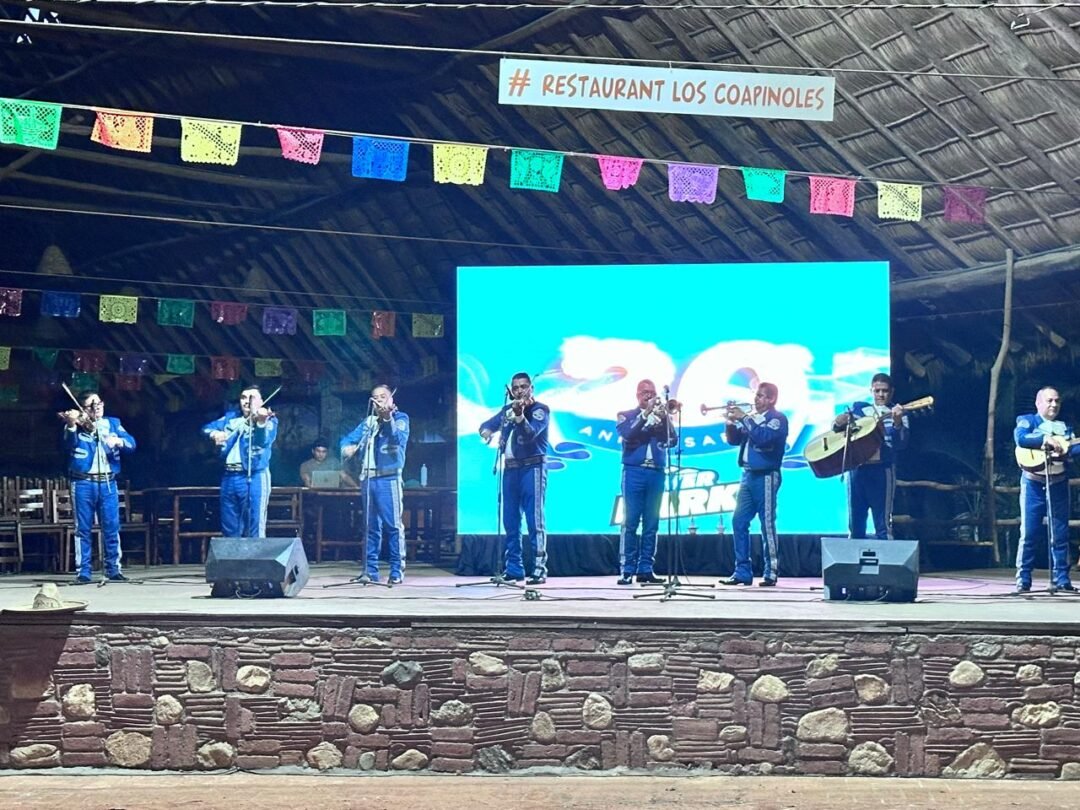 River Park Puerto Vallarta y Los Coapinoles lanzan serie de videos musicales con mariachi 6 mariachi arriba mexico