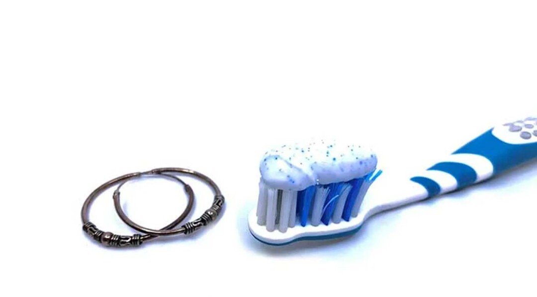 limpiar plata pasta dientes