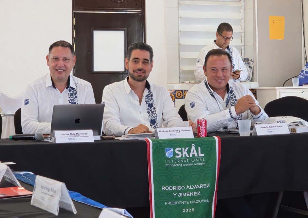 Puerto Vallarta–Riviera Nayarit consolida su presencia en la agenda nacional del turismo a través de Skål México 1 De izquierda a derecha Javier Ruiz Hermoso Secretario Nacional Rodrigo Alvarez Presidente Nacional Gonzalo Novelo Primer Vicepresidente.jpeg
