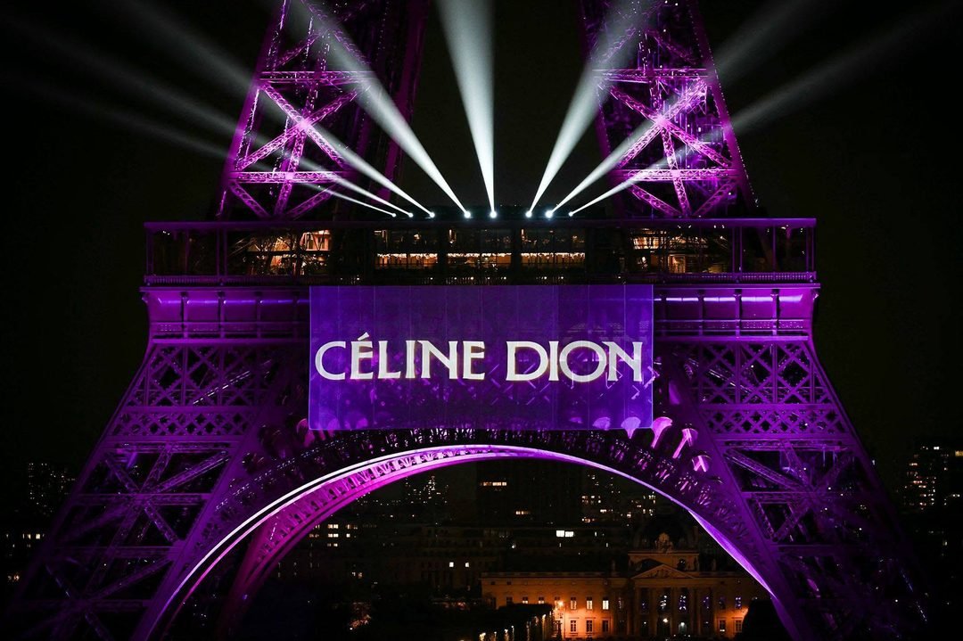 Céline Dion vuelve a los escenarios en París y conmueve al mundo tras seis años de ausencia 5 celine dion en concierto en paris
